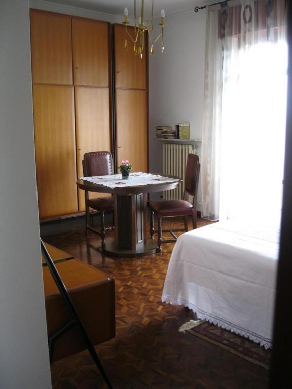 La Casa Dei Pini Bed & Breakfast Malnate Dış mekan fotoğraf
