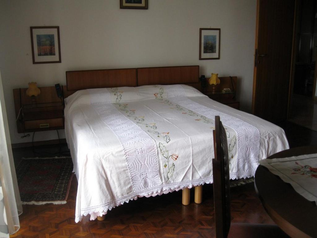 La Casa Dei Pini Bed & Breakfast Malnate Dış mekan fotoğraf