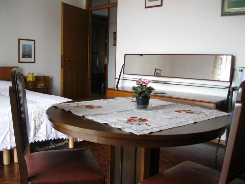 La Casa Dei Pini Bed & Breakfast Malnate Dış mekan fotoğraf