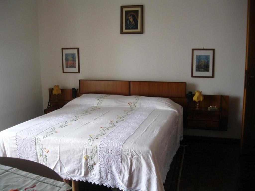 La Casa Dei Pini Bed & Breakfast Malnate Dış mekan fotoğraf